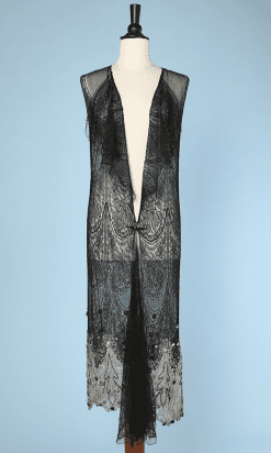 Robe 1925 en dentelle noire et argent perlée