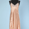 Combinaison 1940 en satin rose et dentelle