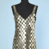 Tunique Paco Rabanne en paillettes or emmaillée