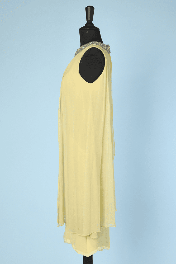 Robe 1960 de cocktail en mousseline jaune col perlé – Image 3