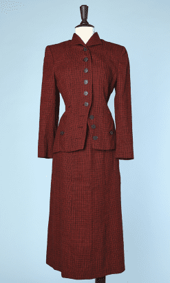 Tailleur jupe et veste 1940 en lainage rouges et noirs à petits carreaux