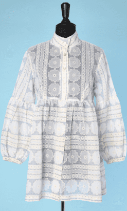 Tunique 1970 en voile de coton blanc et bleu