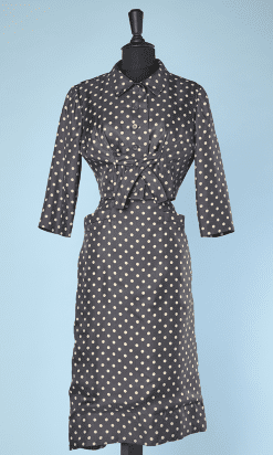 Tailleur robe 1950 en soie grise à pois écrus