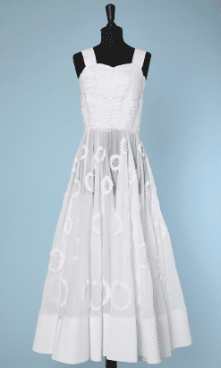 Robe longue 1940 du soir en organdi blanc