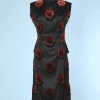 Robe 1960 en satin de soie noire et fleurs en velours dévoré