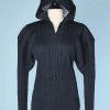 Veste en soie plissé marine Issey Miyake
