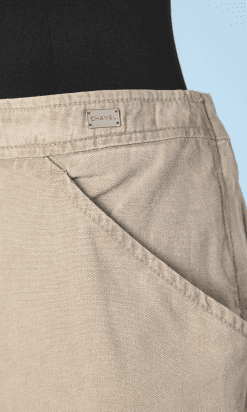 Alternative view of Jupe vintage en toile de coton beige Chanel