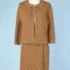 Tailleur jupe 1960 en jersey de laine marron et or
