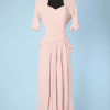 Robe longue du soir 1940 en crêpe rose pâle