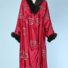 Manteau du soir 1920 en satin de soie rose perlé