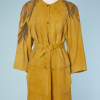 Manteau en daim ocre avec applications de cuir griffé Montana