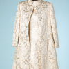 nA4282-Tailleur-Robe-Manteau-en-satin-brocard-beige-argent-006.png