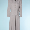 na4491-Tailleur-1940-en-lainage-gris-clair-et-carreaux-roses-t38-01.png