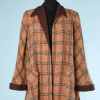 na4515-Veste-1940-en-lainage-tissé-écru-marron-brique-à-grands-carreaux-t40-01.png