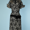 nA4679-robe-1940-crême-recouverte-de-dentelle-noire-ceinture-velours-Lilli-Ann-t36-01