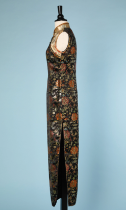 nA4732-Robe-longue-du-soir-1950-chinoise-en-satin-noir-et-or-jacquard-multicolore-t36-01