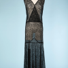 nA4839-Robe-longue-1930-en-dentelle-noire-à-godets-devant-croisé-t40-42-01