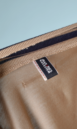 nA5143-Robe-en-maille-de-coton-gris-beige-bords-côtes-à-rayures-beige-et-marine-JPG-t34-01