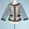 nA5146-Veste-en-plastique-transparent-brodé-gris-Moschino-t38-01
