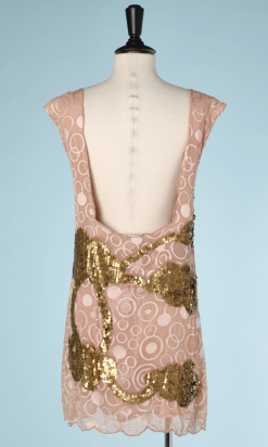 nA5269-800E-Robe-vintage-en-mousseline-rose-poudré-avec-cercles-et-broderies-de-paillettes-en-métal-doré-t40-42-02