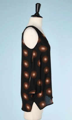 nA5224-Chemisier-asymétrique-noir-gros-pois-marron-Margiela-02