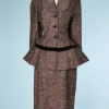 na6517-Tailleur-1940-en-lainage-et-soie-tissé-chiné-marron-et-écru-Lilli-ann-t40-01