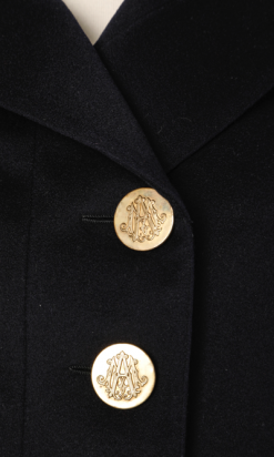 na6520-Livrée-en-drap-de-laine-noir-XIX-boutons-en-métal-doré-01
