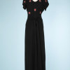 Robe 1940 du soir en crêpe brodé de fleurs pailletées rouges