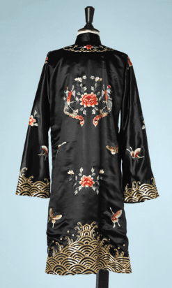 na6592-Kimono-en-satin-noir-brodé-or-et-couleurs-t38-40-01