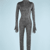 na6821-Combinaison-pantalon-à-capuche-et-gants-en-jersey-imprimé-croco-gris-Chantal-Thomas-t34-01