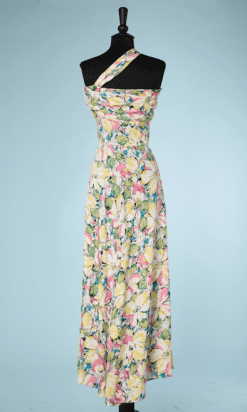 na6727-Robe-longue-1930-bustier-plissé-1-bretelle-en-travers-imprimé-fleurs-et-feuilles-t34-36-01