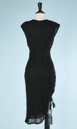 nA8043-Robe-du-soir-en-viscose-noire-brodée-de-paillettes-argentées-See-by-Chloé-t-34-01