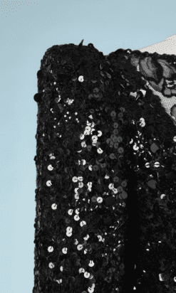 nA8091-Robe-en-voile-de-crêpe-noir-brodé-de-paillettes-plastron-en-dentelle-noir-t38-Galanos-01