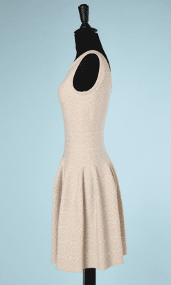 nA8096-Robe-en-viscose-jacquard-beige-et-écru-Alaia-t34-01