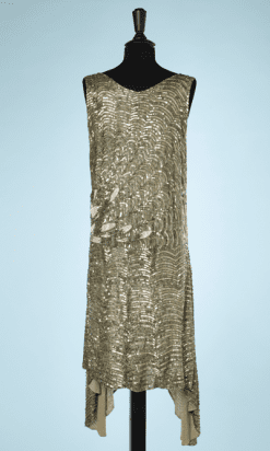 nA8130-Robe-1925-en-voile-de-coton-vert-brodée-de-paillettes-or-et-perles-blanches-t38-40-01