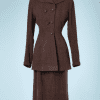 nA8144-Tailleur-1940-en-lainage-tissé-à-rayures-grises-et-marron-Maggy-Rouff-n°-45547-t34-01