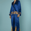 n3687_pyjama_soie_bleu_brode_jaune_1930_taille40_pic001