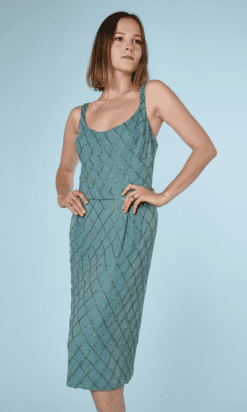 nA8421-Robe-de-cocktail-1960-en-mousseline-turquoise-perlée-argent-T36