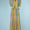 nA8456-Robe-longue-et-boléro-1930-en-voile-de-coton-imprimé-fleurs-et-rayures-T34-01
