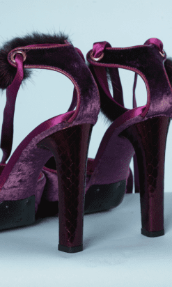 nA8515-Paire-descarpins-Gucci-en-cuir-sepent-et-velours-violet-t7B-01