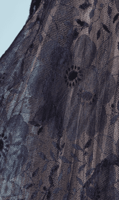 nA6131-Robe-du-soir-1950-en-dentelle-marine-brodée-de-perles-doublée-de-soie-t36-01