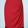 na8822-jupe-vintage-rouge-et-bordure-noire-surpiquée-Gianni-Versace-t36-001