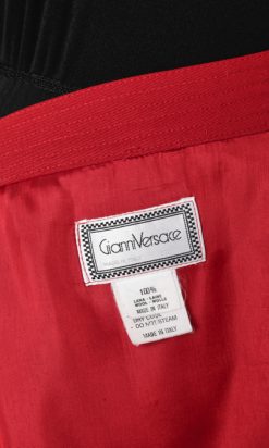 na8822-jupe-vintage-rouge-et-bordure-noire-surpiquée-Gianni-Versace-t36-001