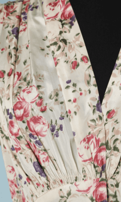 na8860-Robe-dHotesse-1940-en-faille-écrue-imprimé-fleurs-T34-11