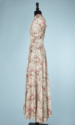 na8860-Robe-dHotesse-1940-en-faille-écrue-imprimé-fleurs-T34-11