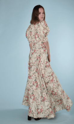 na8860-Robe-dHotesse-1940-en-faille-écrue-imprimé-fleurs-T34-11