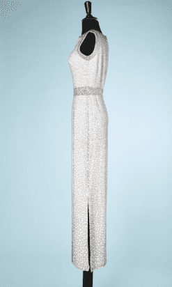 nA8335-Robe-1960-blanche-perlée-argent-T36-01
