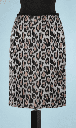 nA8351-Jupe-YSL-en-satin-viscose-gris-argent-imprimé-léopard-T38-01
