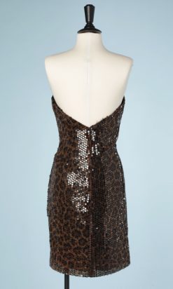 nA9219-Robe-du-soir-bustier-Christian-Dior-en-mousseline-imprimé-léopard-recouvert-paillettes-doublée-de-soie-noire-t38-01