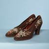 nA9375-Paire-de-souliers-1930-en-tissu-et-aubusson-01